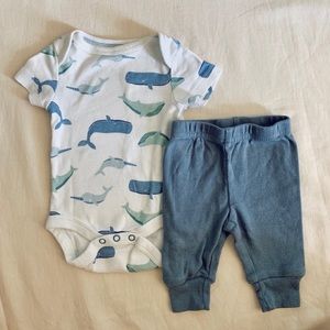 SOLD ON FB - NB outfits bundle